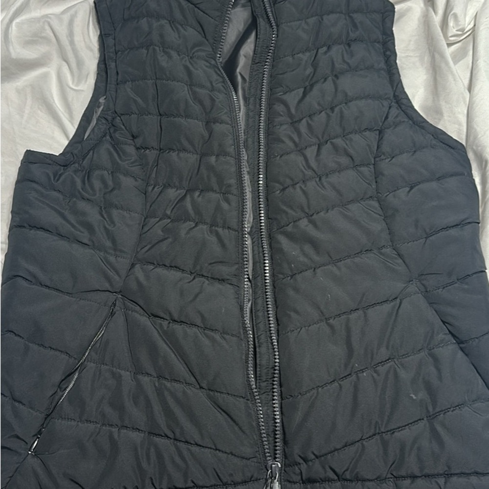 DSG Black Quilted Vest with Geometric Pattern